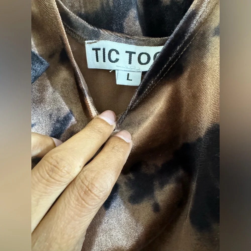 NWOT Suede 2 piece sweat suit - Picture 3 of 5